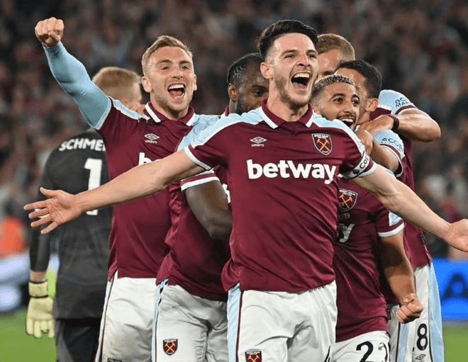 雷速体育12月7日讯 NBA常规赛继续进行，老鹰客场131-116战胜奇才。