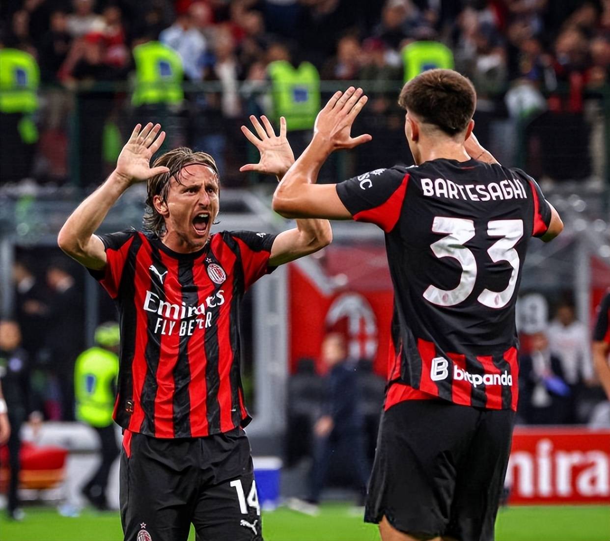 火箭末节三分爆发险胜快船