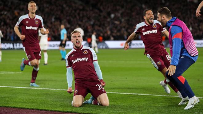 记者：浙江队计划在下周与青岛西海岸进行一场热身赛